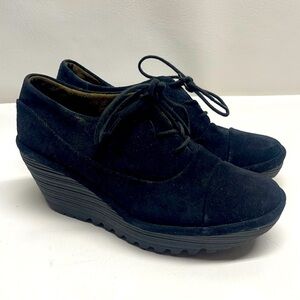 FLY LONDON WOMENS PLATFORM WEDGES SIZE 38 US 7.5- 8